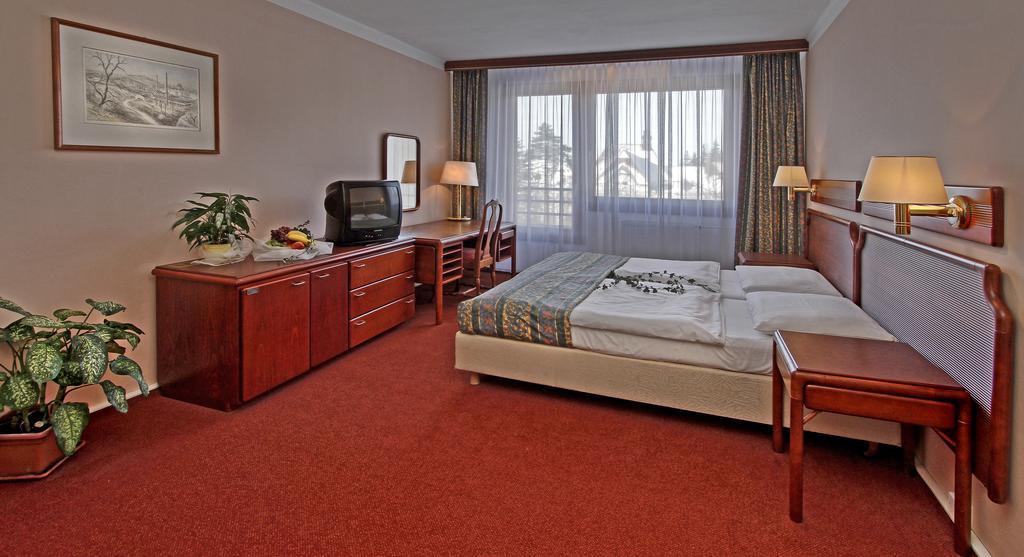 Hotel Krakonos Marianske Lazne Ruang foto
